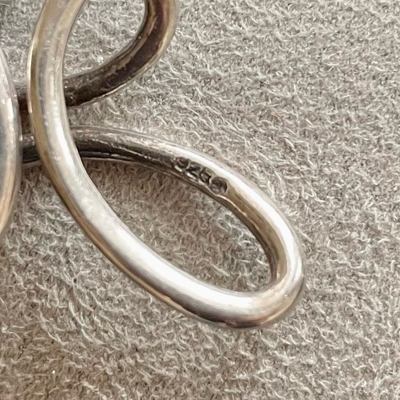 Free form silver cross - Picture 4 of 6